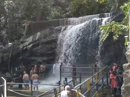 Suruli Falls